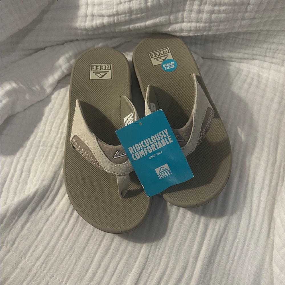 NWT Reef Fanning Tan Suede Sandals- Men’s Size 7